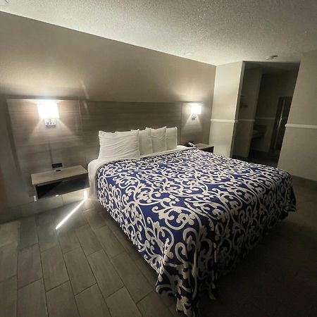 Simplestay Suites - Downtown 샌 베르나디노 외부 사진