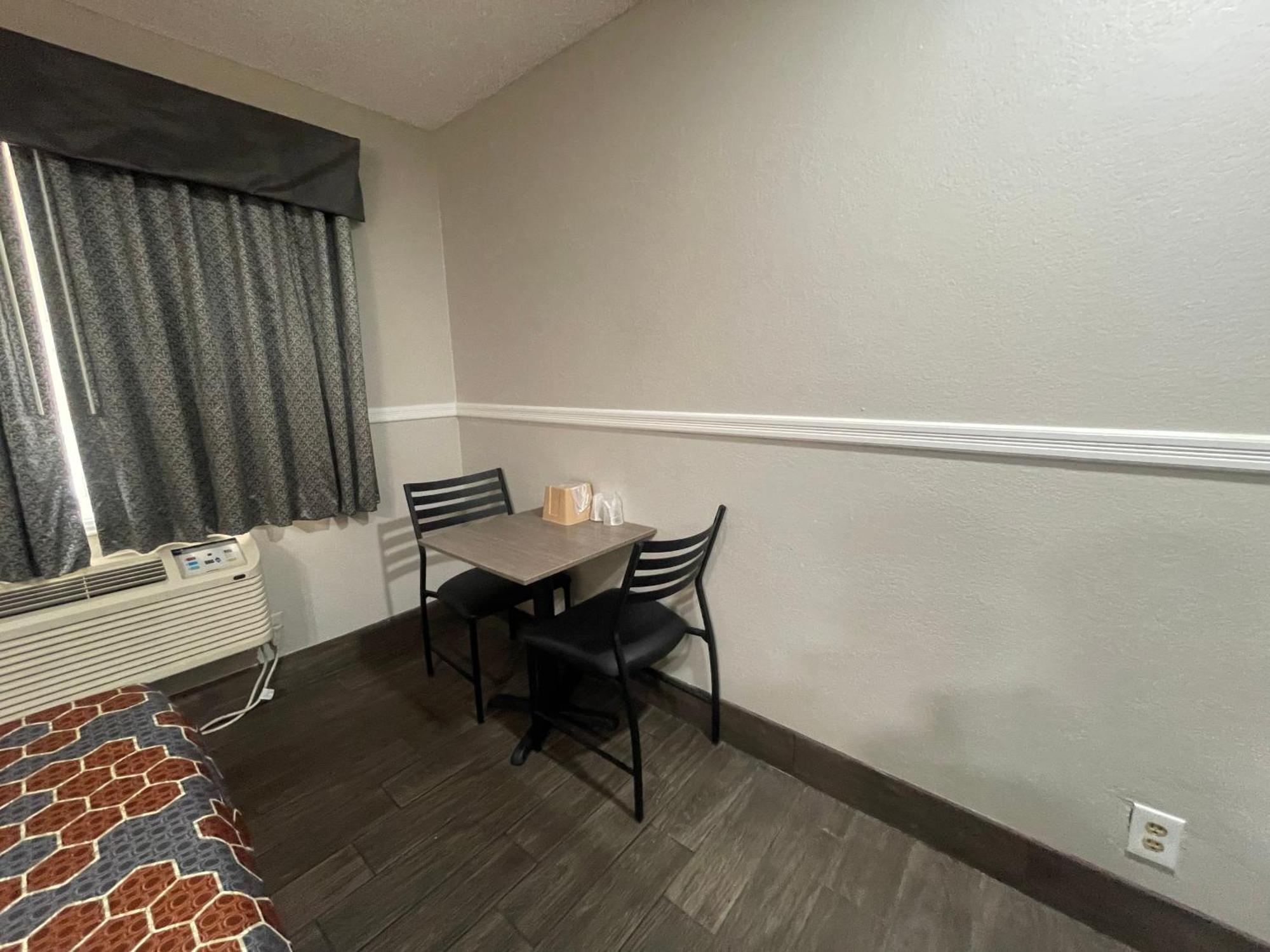 Simplestay Suites - Downtown 샌 베르나디노 외부 사진
